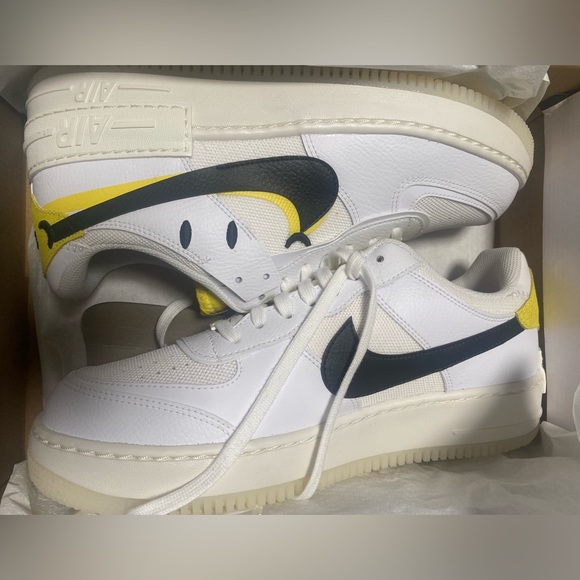 Women’s Size 12 Nike AF1 - Picture 3 of 9